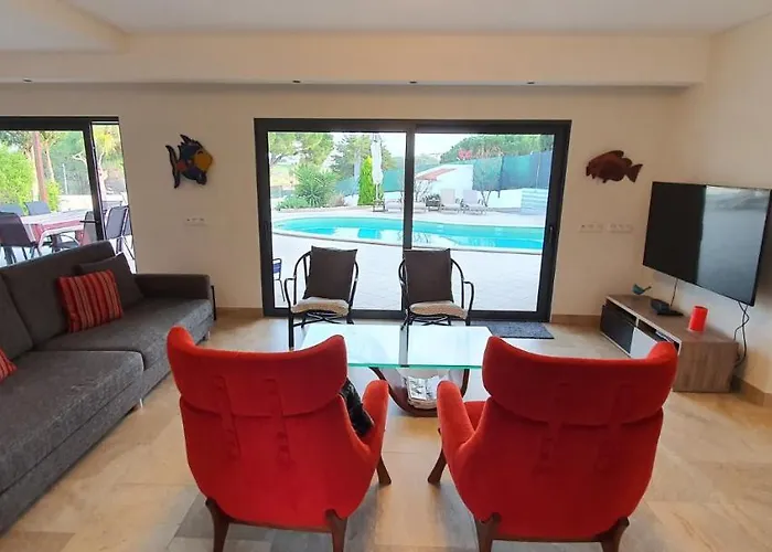 Margarida By Laranjal * Αλμπουφέιρα